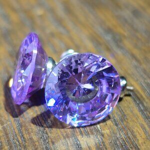 Lilac / Purple brilliant-cut crystal stud earrings